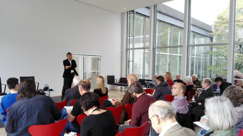 PKTobiaBezzolaDirektodesMuseumFolkwang magazin.dctp.tv