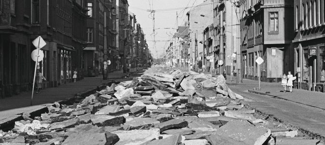 Buchtipp: „Das Jahr 1990 freilegen“ – Präsentation Buchhandlung Walther König Berlin am 10. Februar 2020 um 19 Uhr Buchtipp: „Das Jahr 1990 freilegen“ – Präsentation Buchhandlung Walther König Berlin am 10. Februar 2020 um 19 Uhr